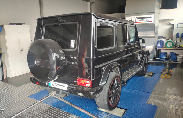 Mercedes G 500 ve zkušebně