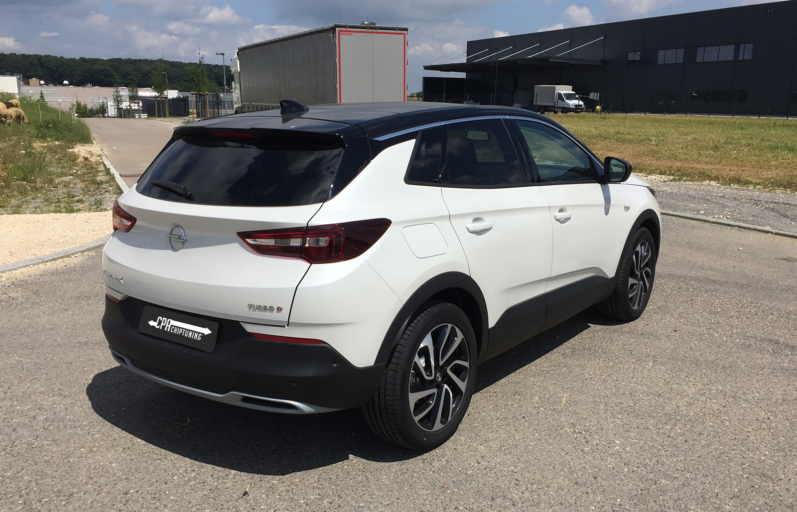 Nafta v Opel Grandland X 2.0 D