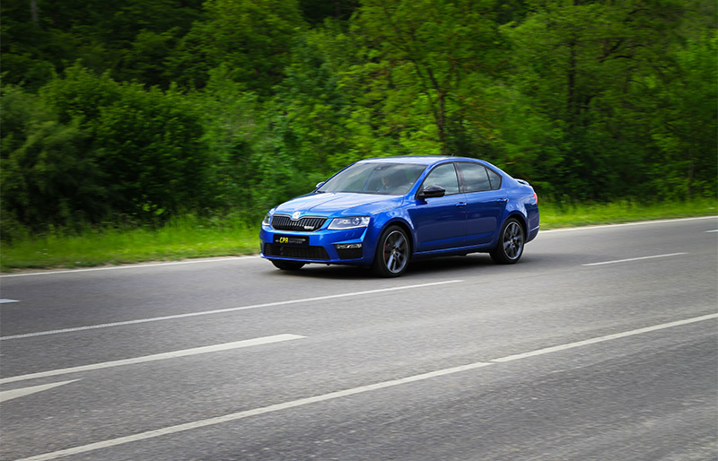 Nová Škoda RS v praktickém jízdním testu