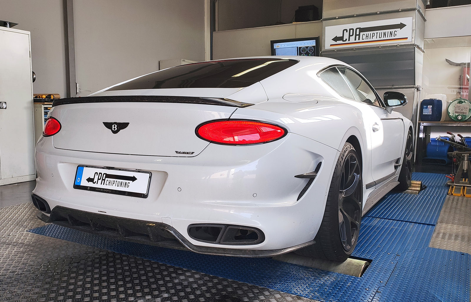 Na dynamu: Bentley Continental GT V8