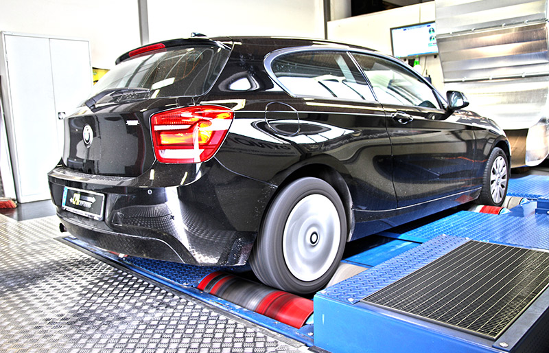 BMW 120d na dynu s PowerBoxem
