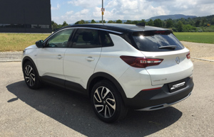 Nafta v Opel Grandland X 2.0 D