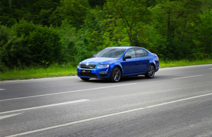 Nová Škoda RS v praktickém jízdním testu